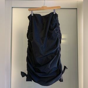 St John Black Taffeta Skirt w Ruching & Bows